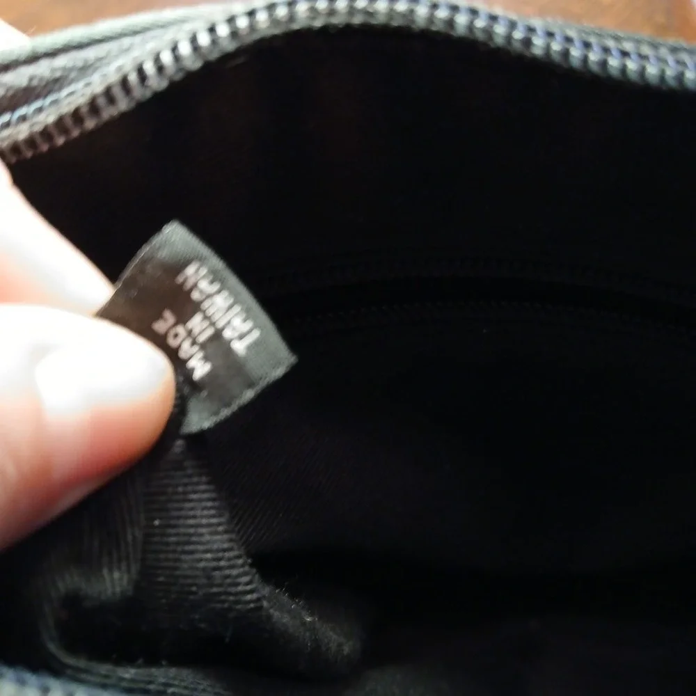 Kate Spade Black Fabric Shoulder‎ Bag Top Zip Classic Minimalist Chic